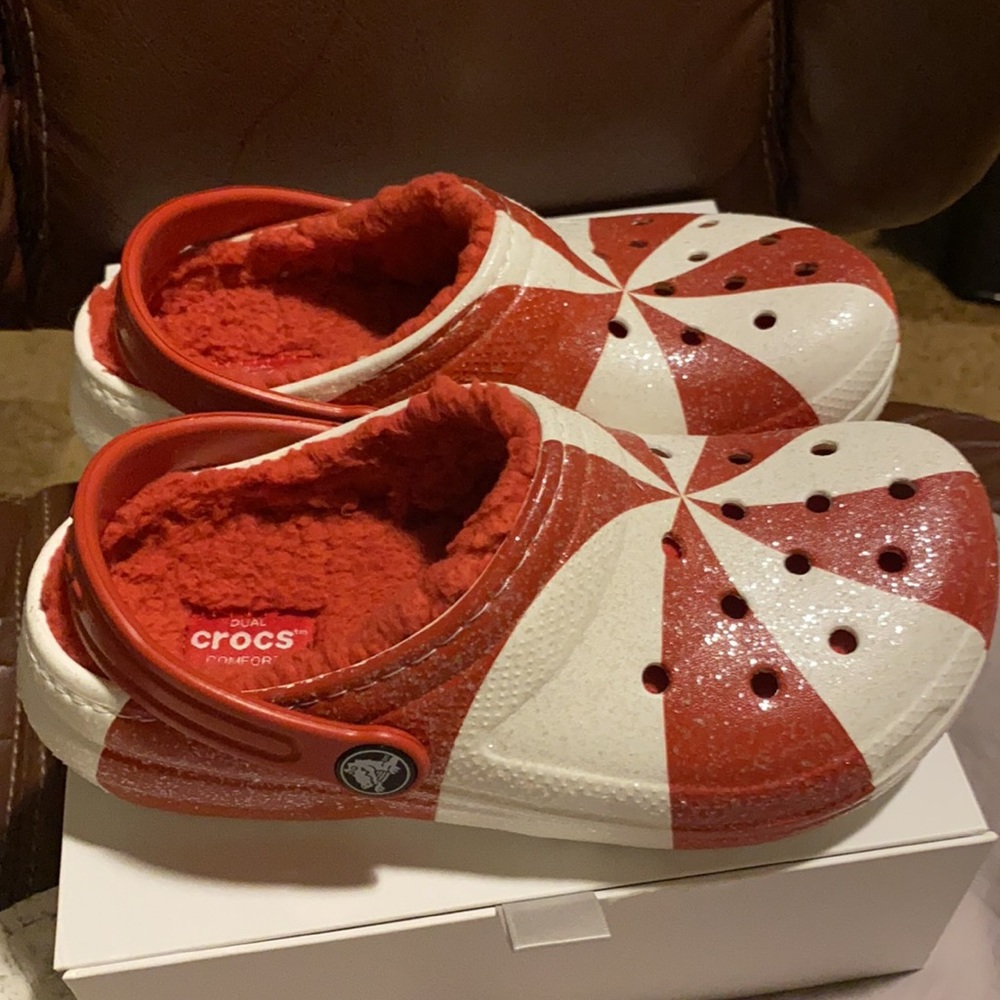 Crocs - Picture 13 of 16